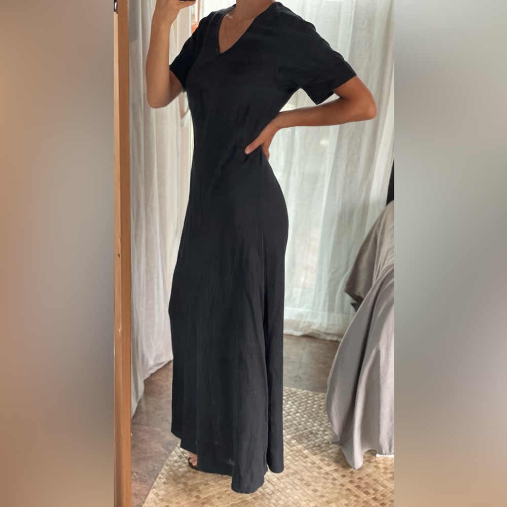 Elegant linen maxi dress - M